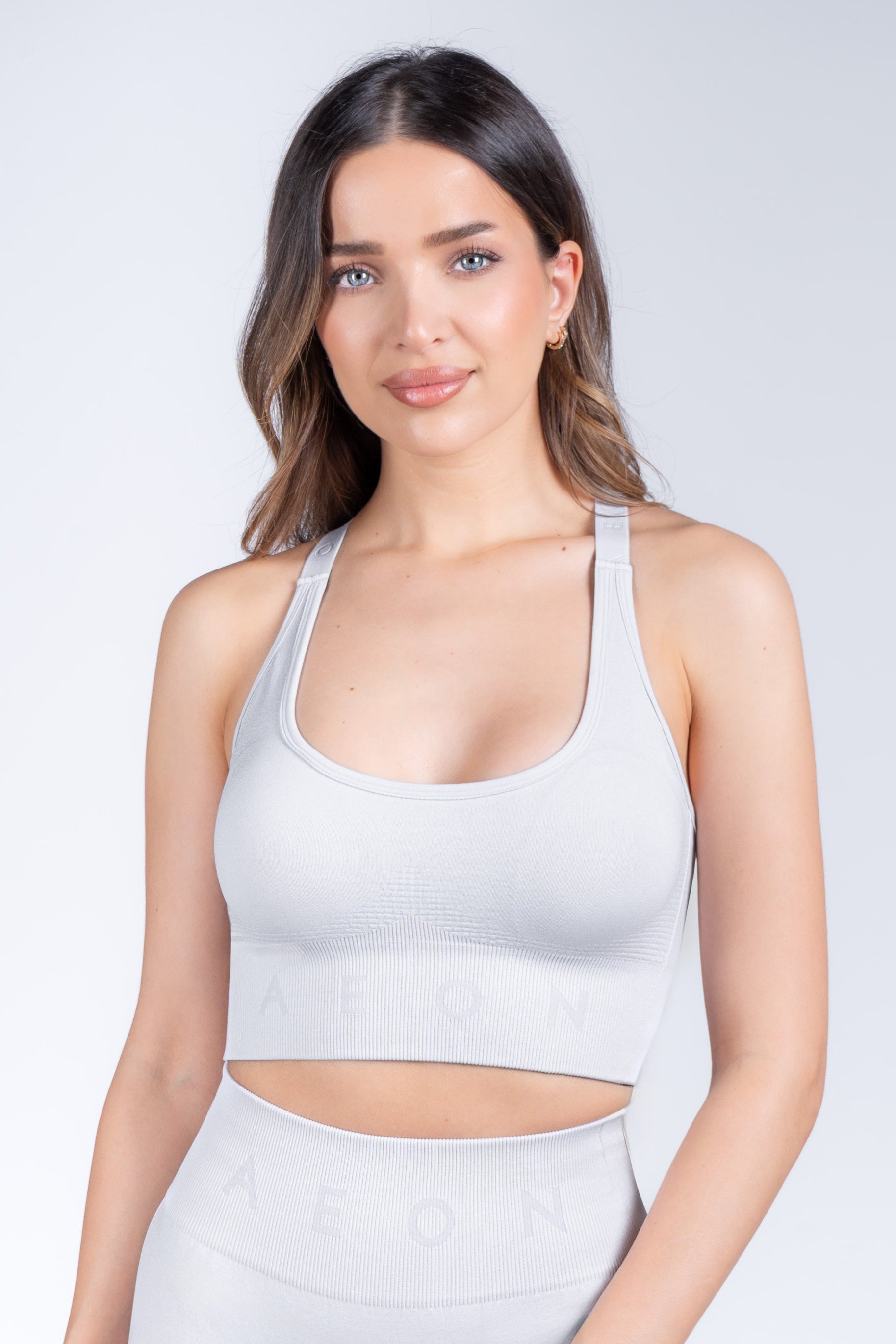 ELEVATE BEŠAVNI TOP