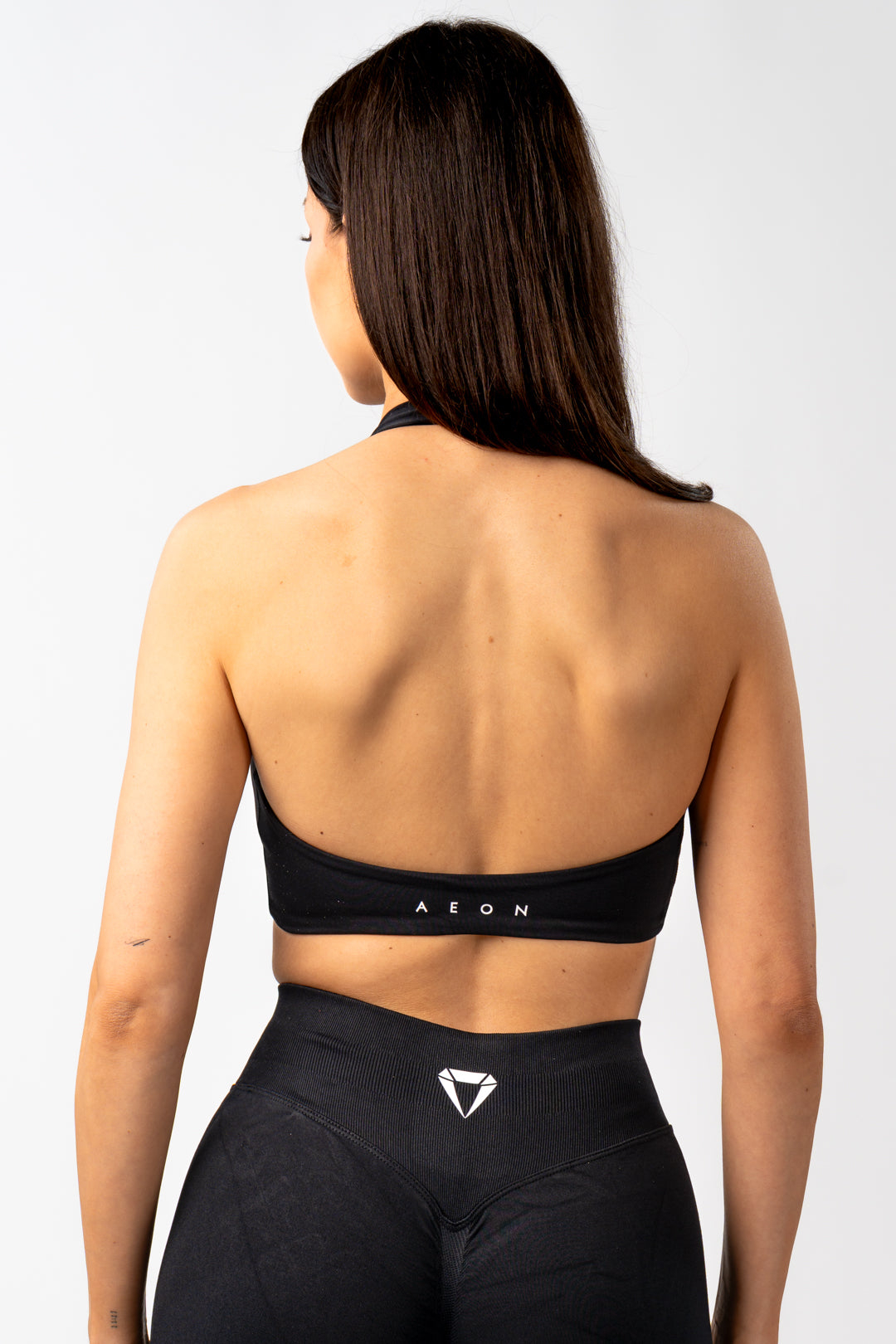 MOTION BEŠAVNI HALTER NECK GRUDNJAK V2