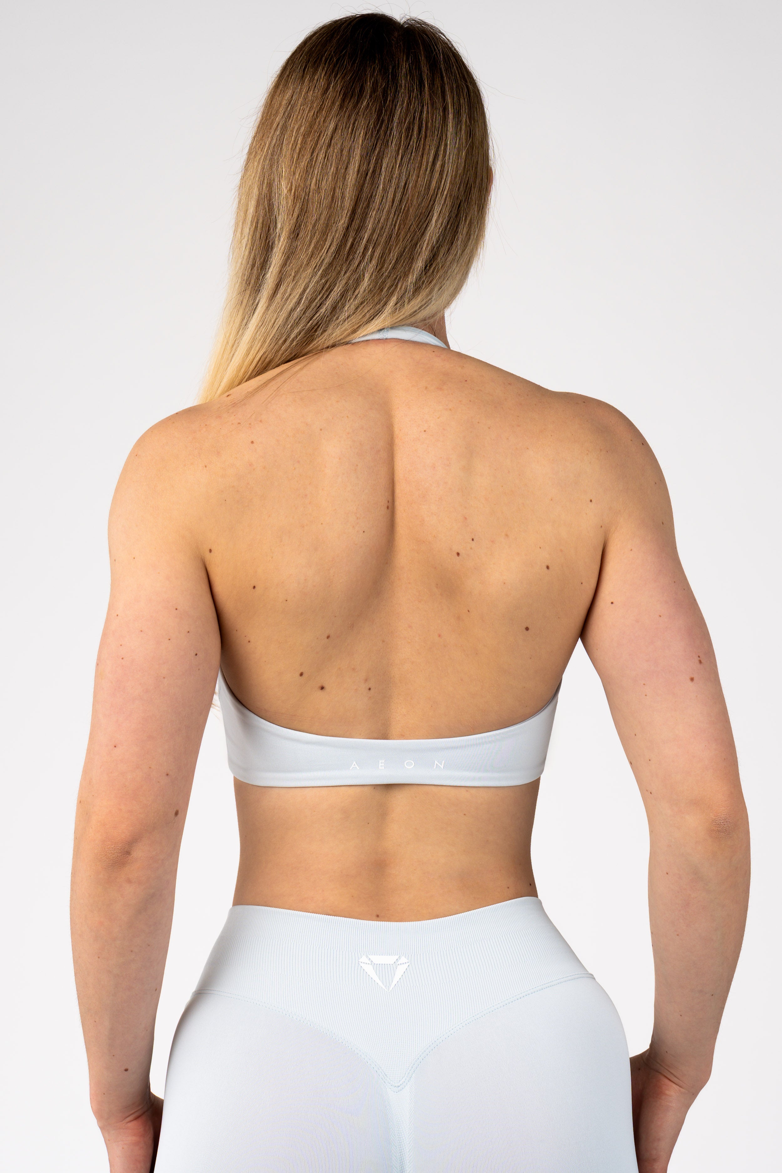 MOTION BEŠAVNI HALTER NECK GRUDNJAK V2