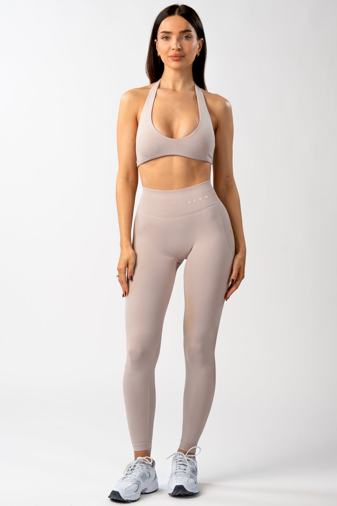 MOTION BEŠAVNI HALTER NECK GRUDNJAK V2