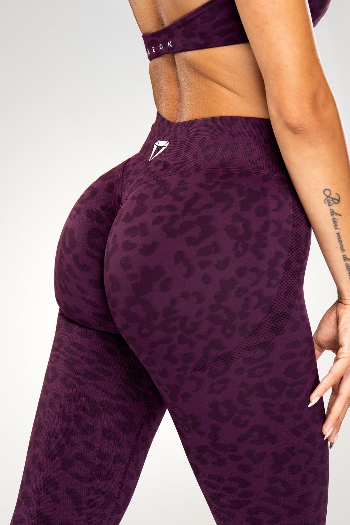 MOTION LEO MID WAIST SCRUNCH TAJICE V2