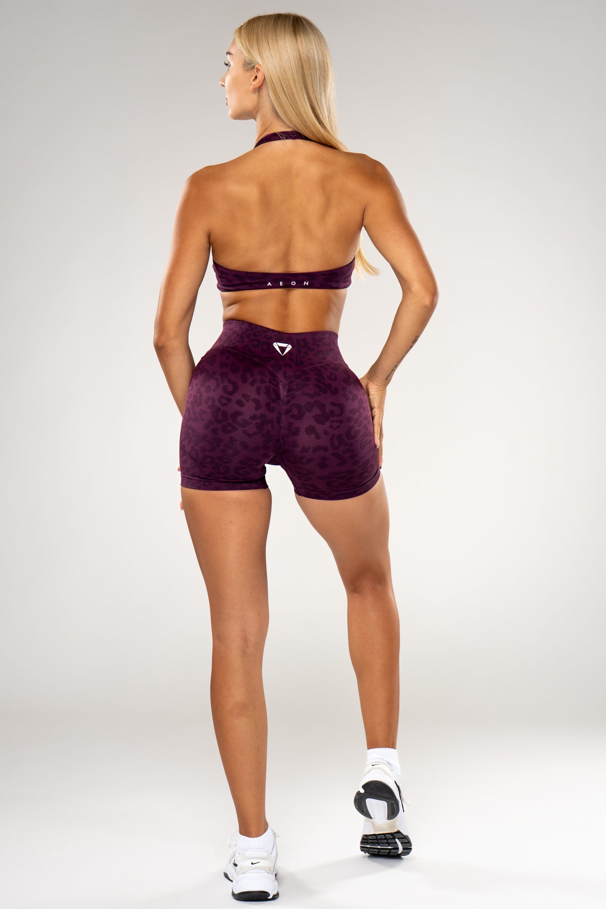 MOTION LEO MID WAIST SCRUNCH KRATKE TAJICE V2