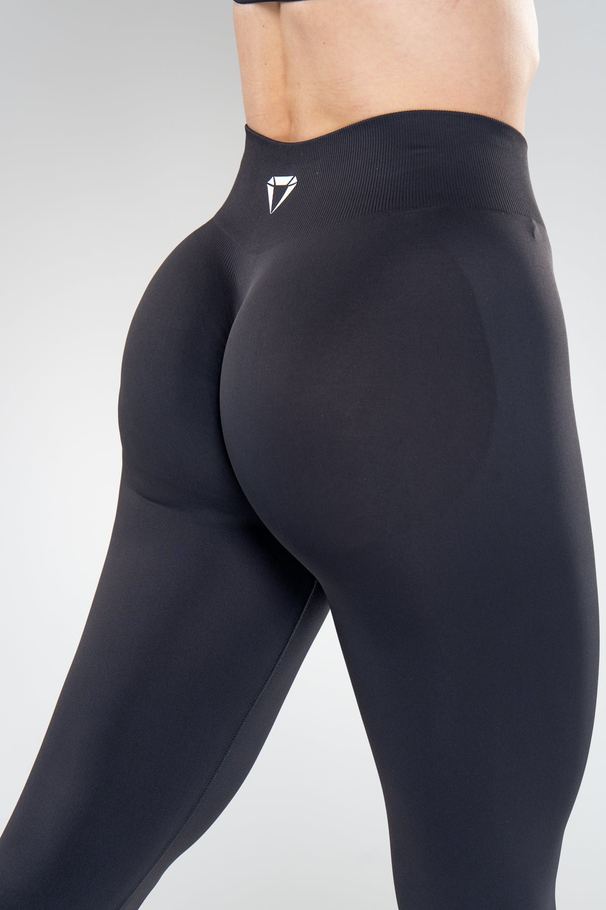 MOTION BASE HIGH WAIST SCRUNCH TAJICE