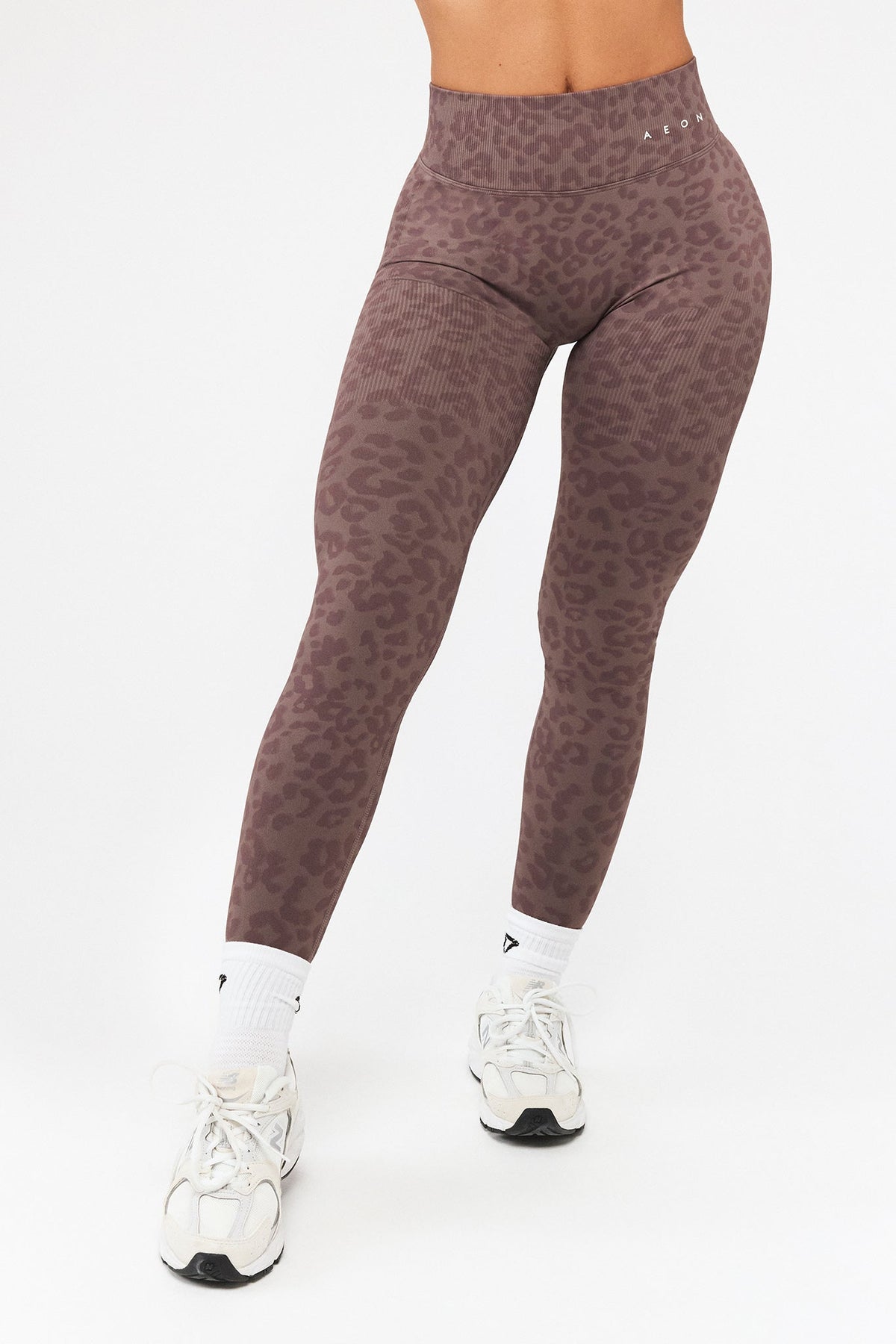 DEFINE LEO SCRUNCH LEGGINGS - Aeon Athletics