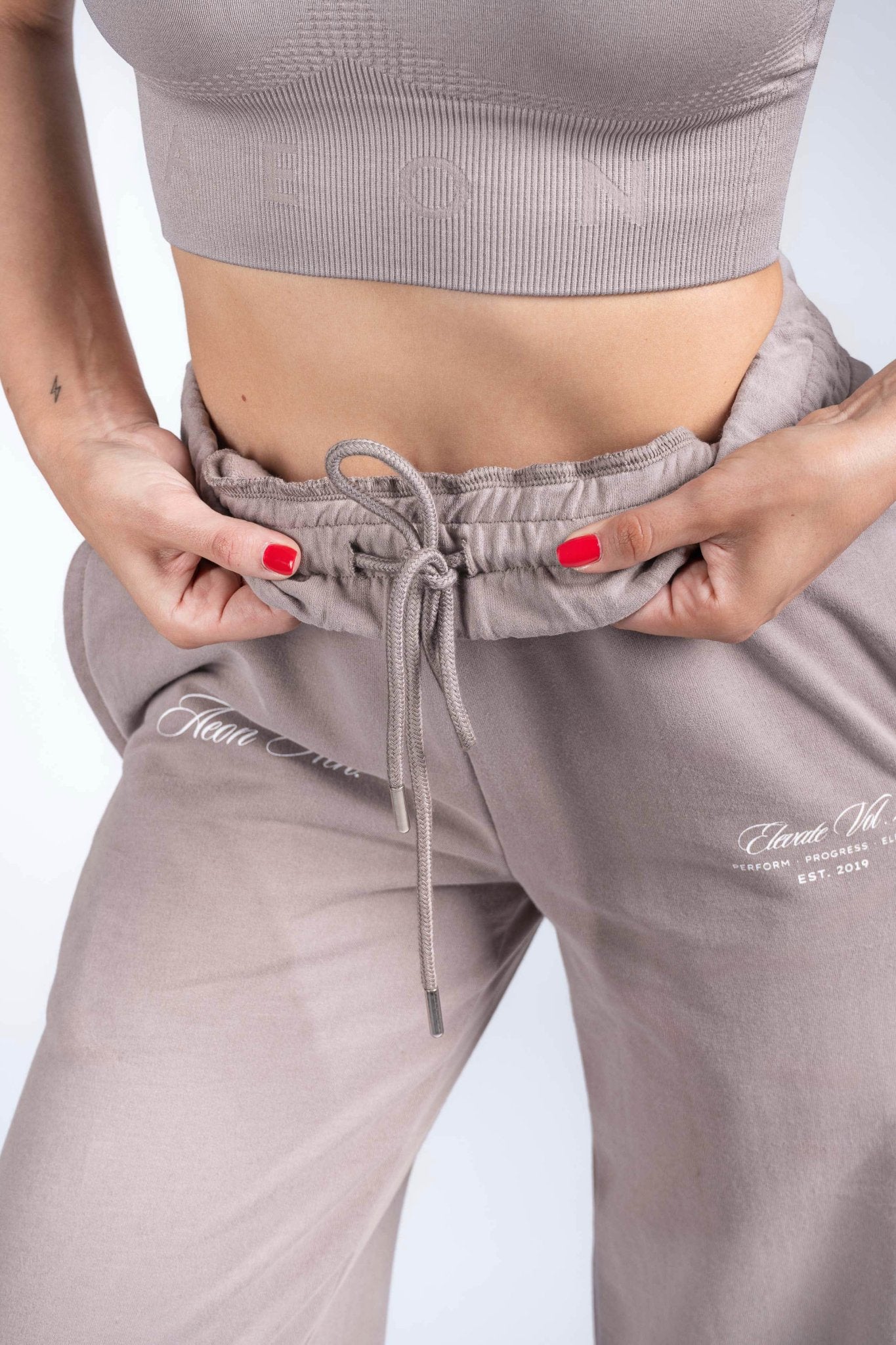 ELEVATE WIDE LEG JOGGERS - Aeon Athletics