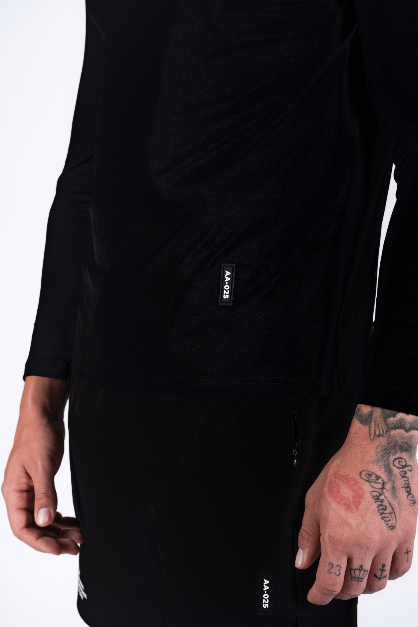 ICON PERFORMANCE HALF ZIP TEE - Aeon Athletics