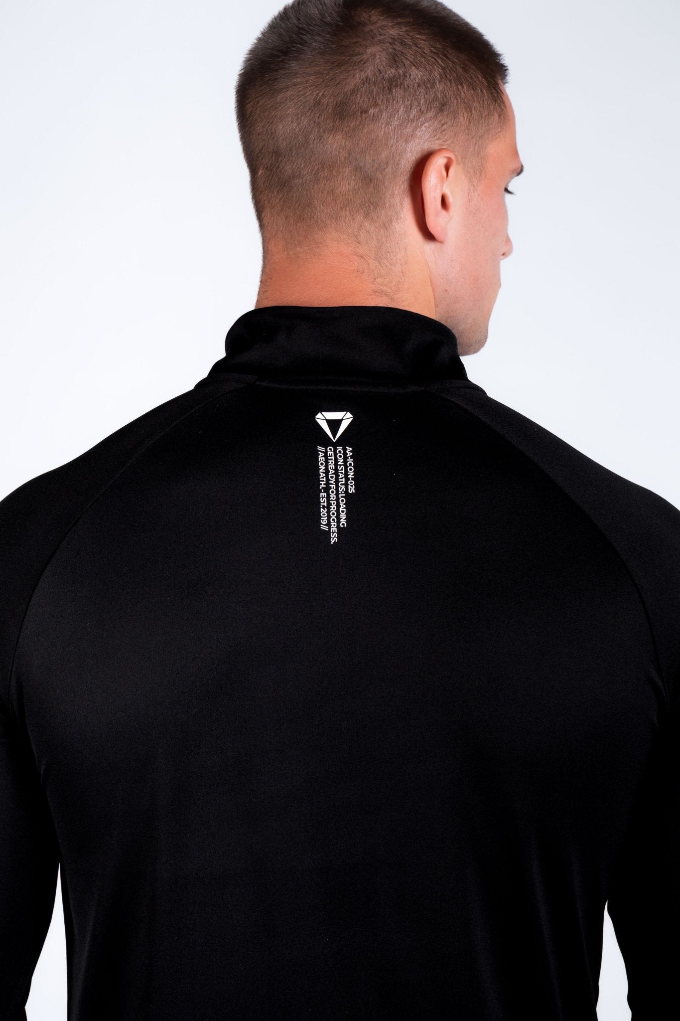 ICON PERFORMANCE HALF ZIP TEE - Aeon Athletics