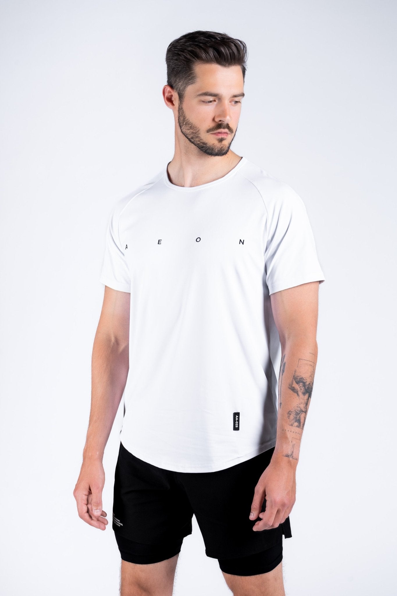 ICON PERFORMANCE TEE - Aeon Athletics