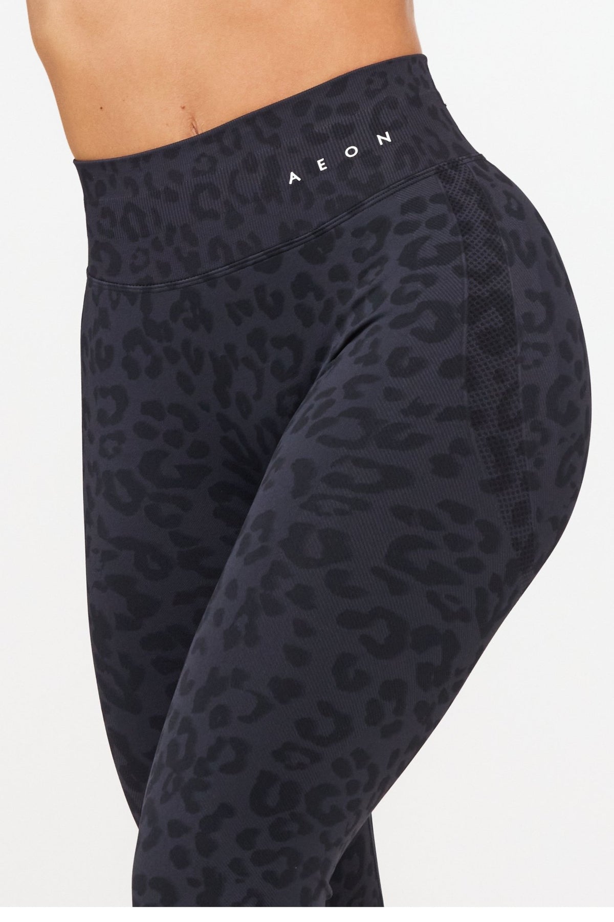 MOTION LEO MID WAIST SCRUNCH FLARED TAJICE V2