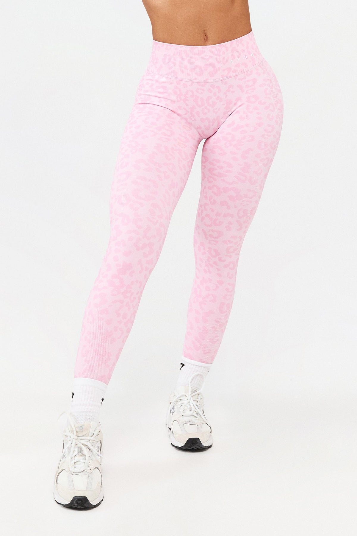 MOTION LEO MID WAIST SCRUNCH LEGGINGS V2 - Aeon Athletics