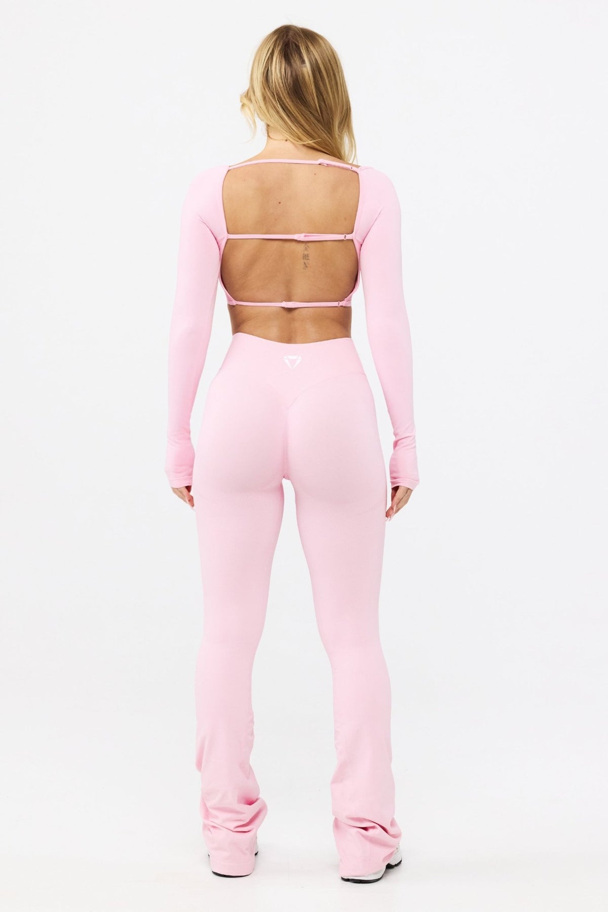MOTION LONG SLEEVE CROP TOP V2 - Aeon Athletics