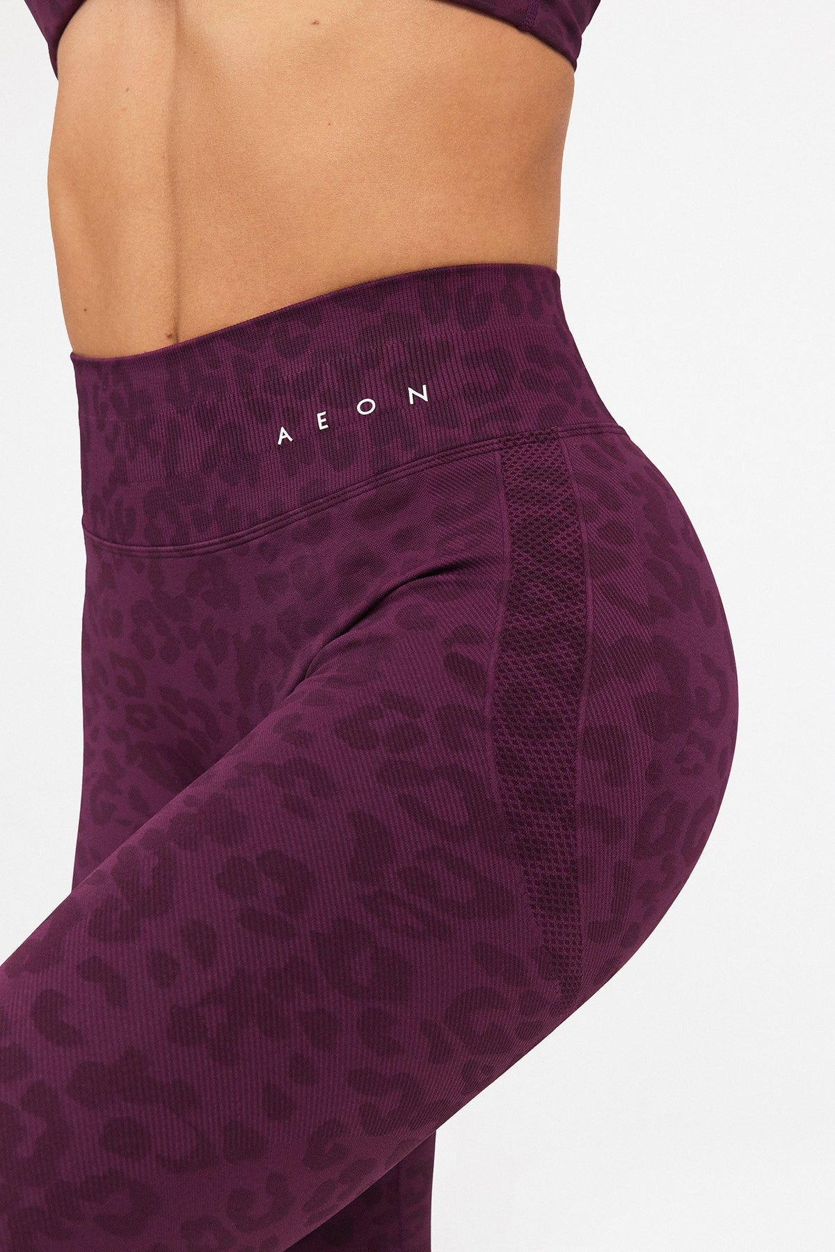 MOTION LEO MID WAIST SCRUNCH FLARED TAJICE V2