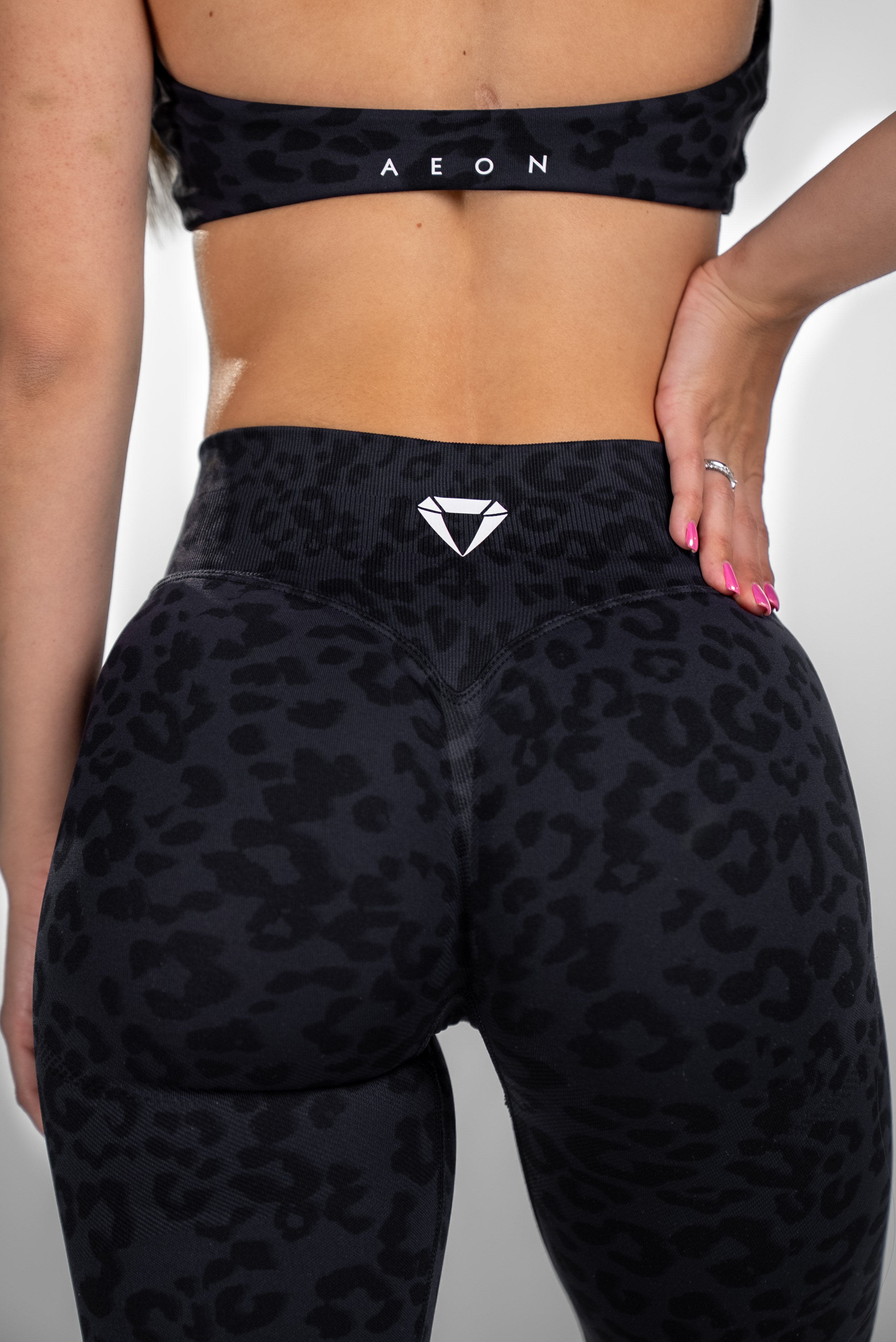 MOTION KOMPLET V2 - MIDNIGHT BLACK LEO (3-DJELNI)