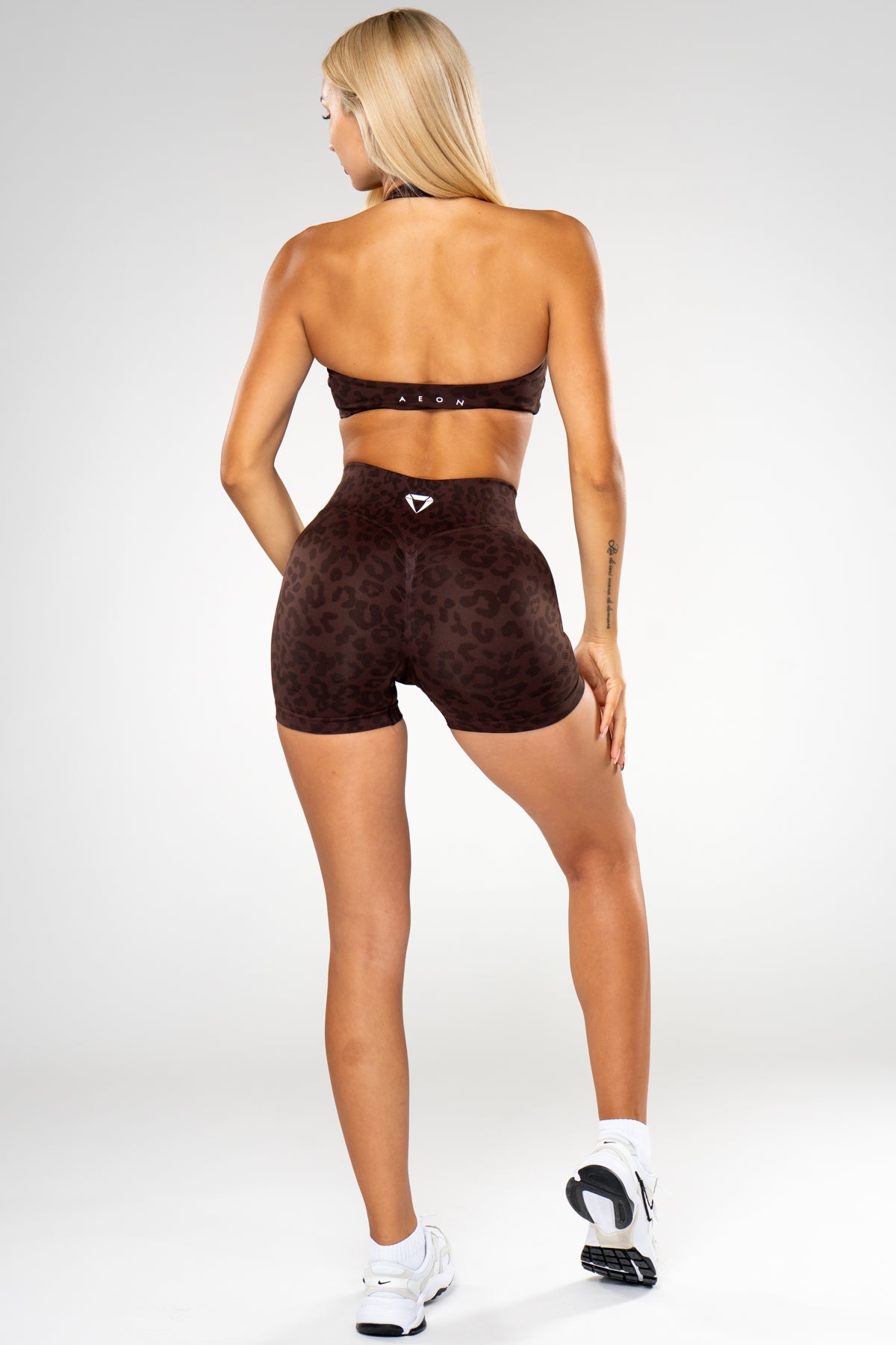 MOTION LEO MID WAIST SCRUNCH KRATKE TAJICE V2
