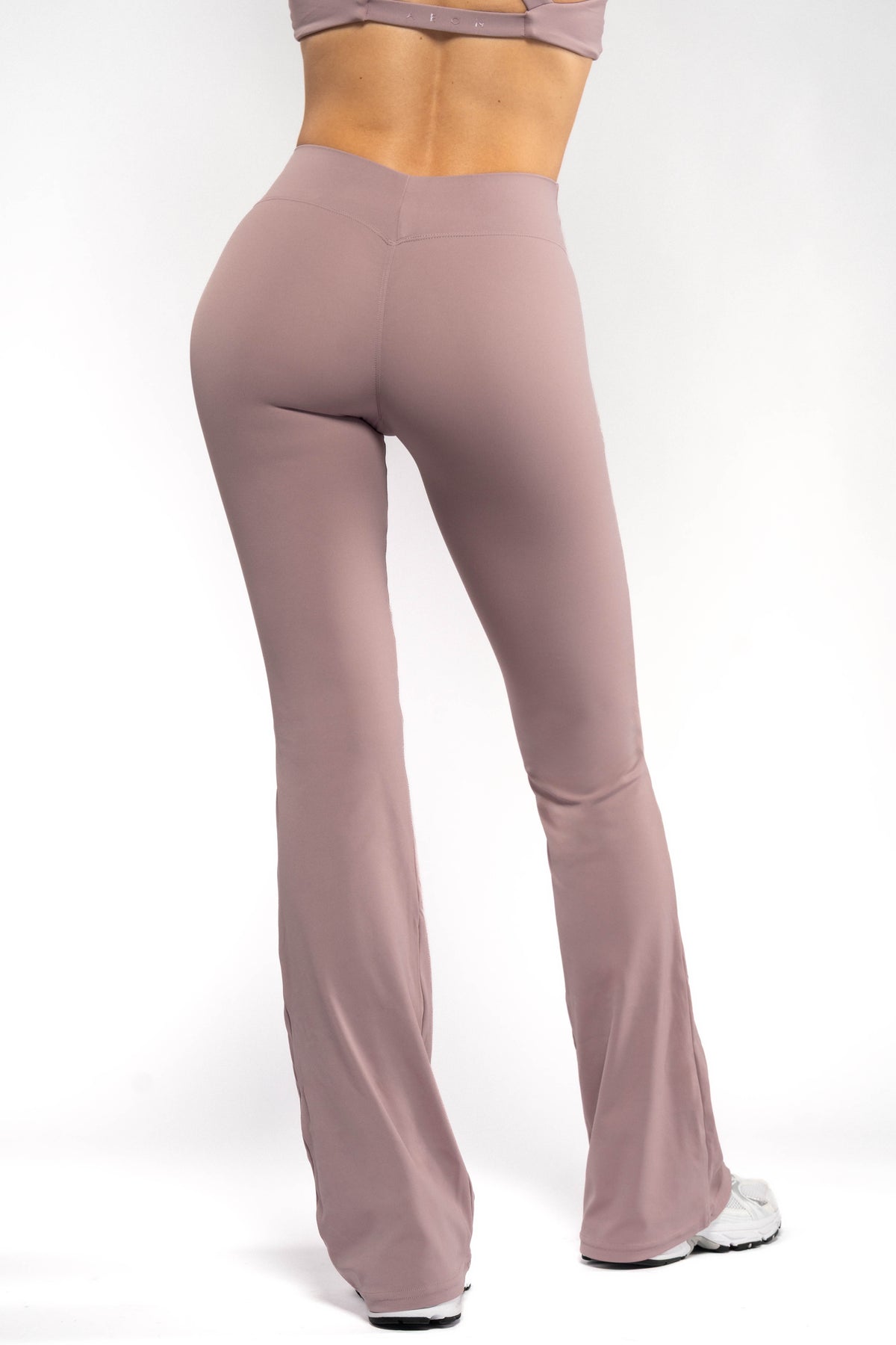 SECOND SKIN V-BACK SCRUNCH FLARED TAJICE