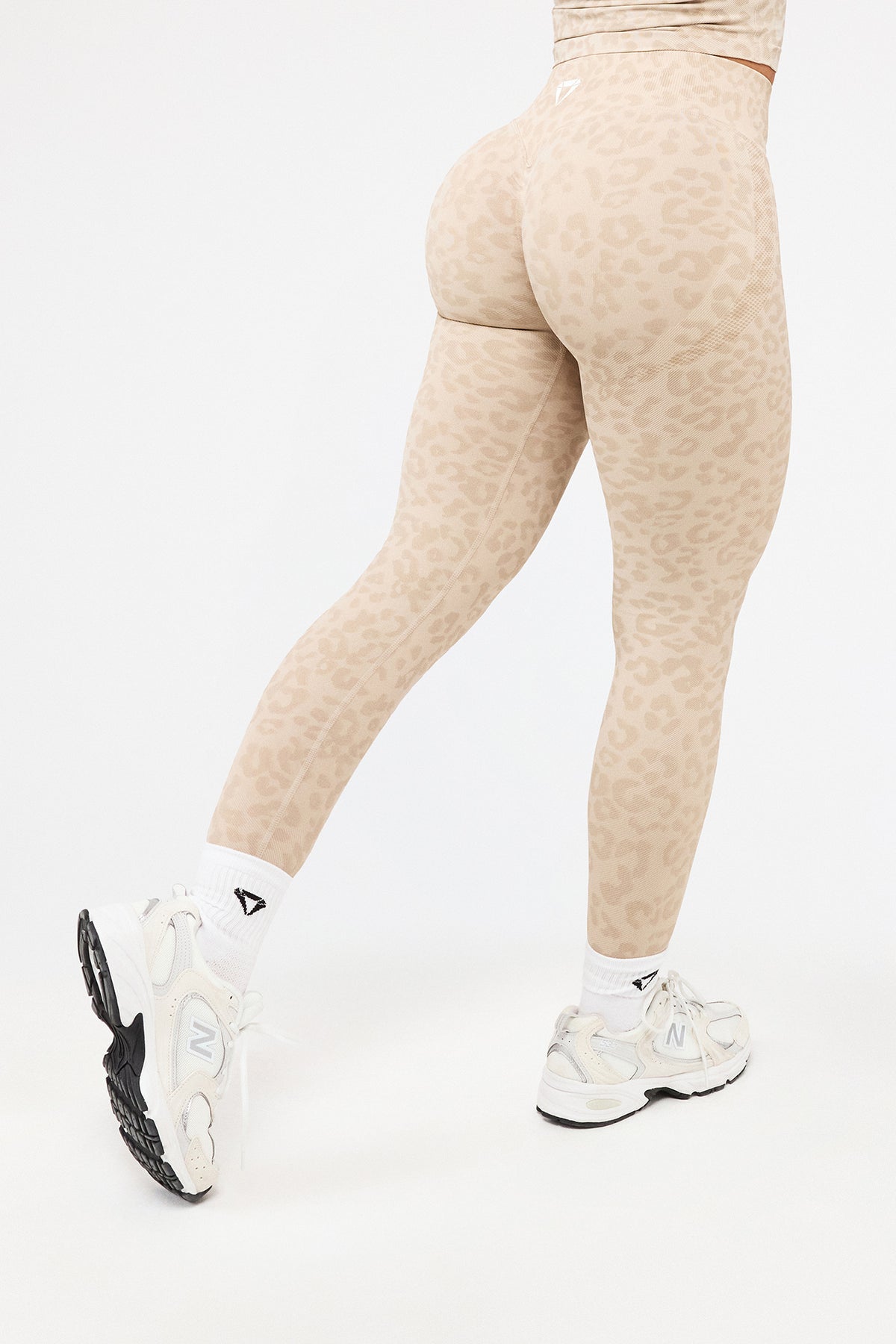 MOTION LEO MID WAIST SCRUNCH TAJICE V2
