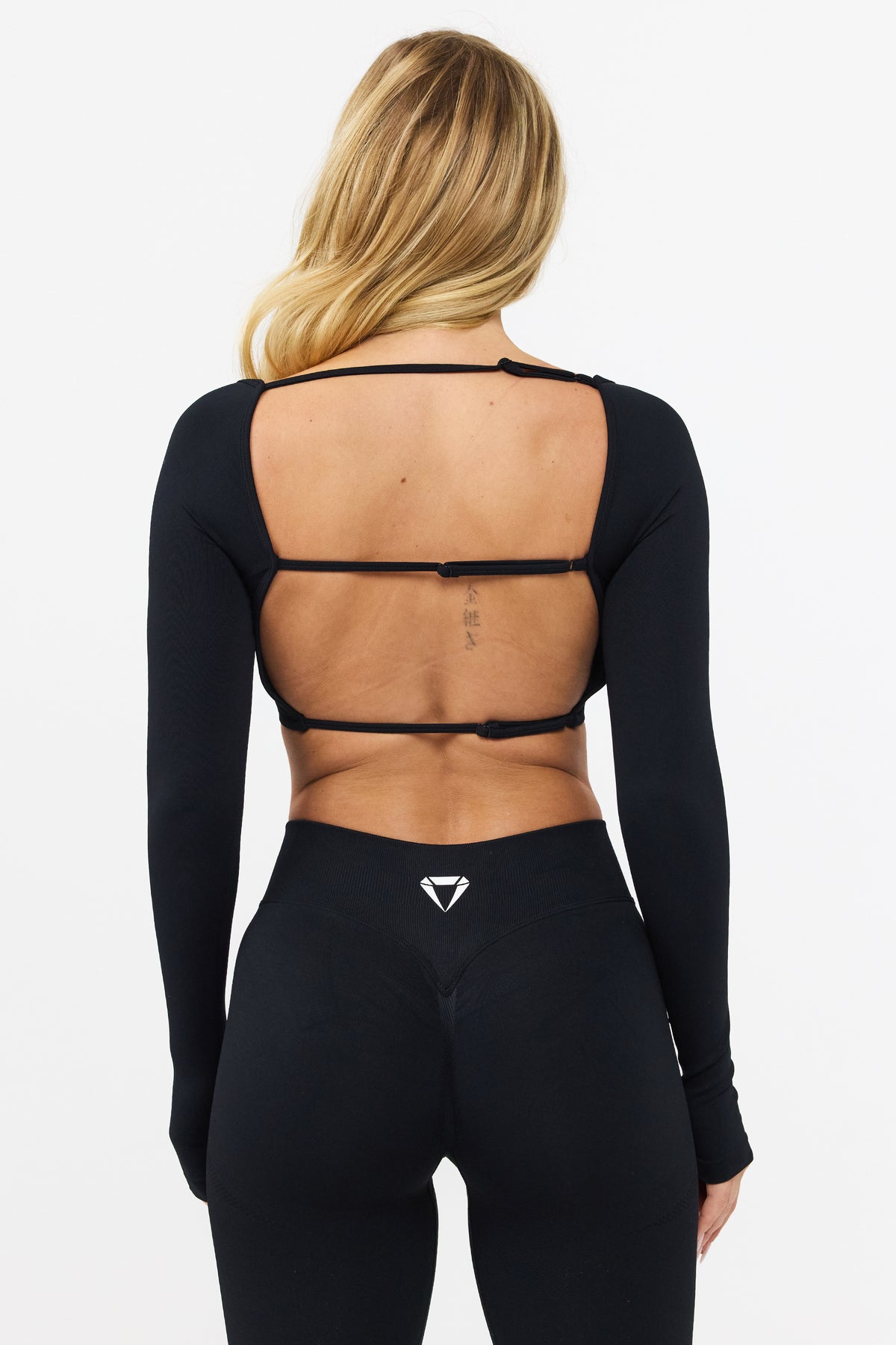 MOTION CROP TOP DUGIH RUKAVA V2