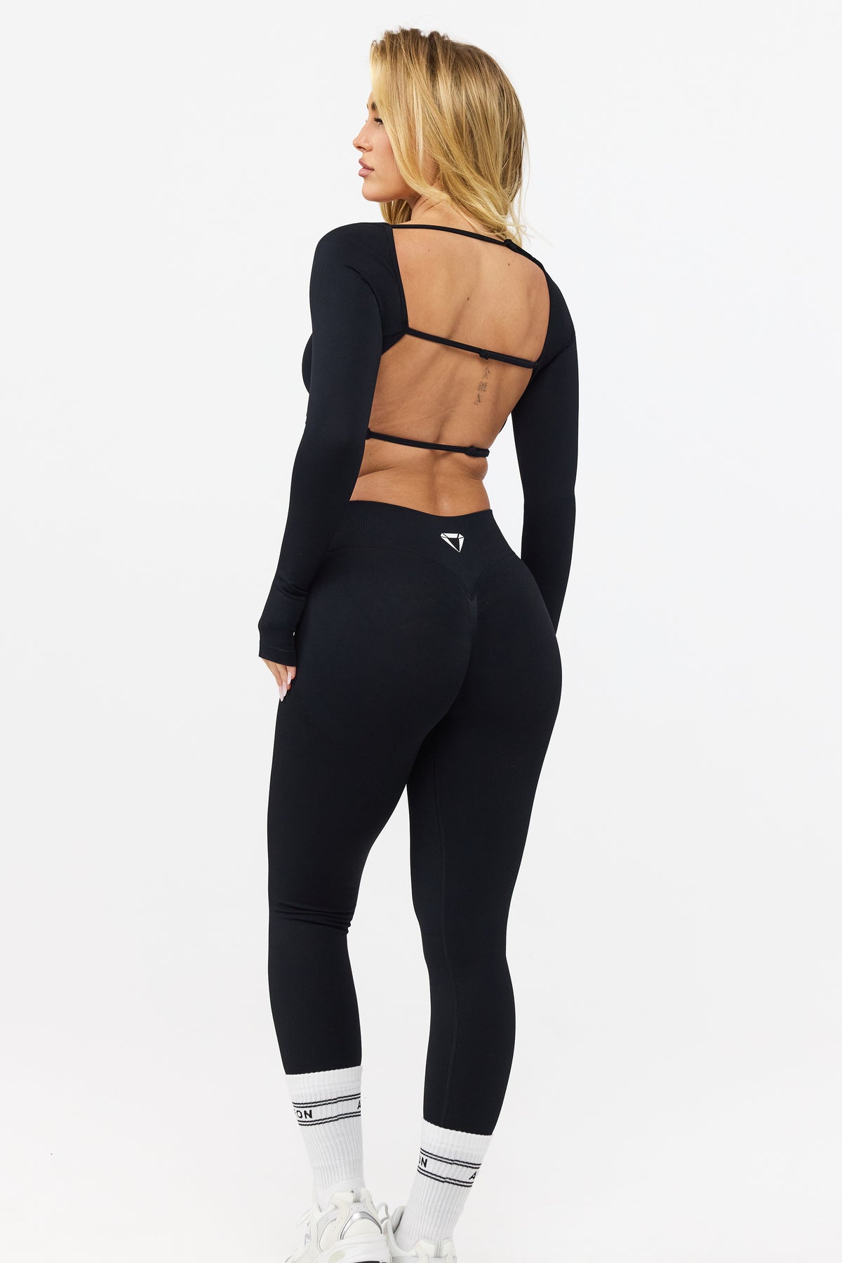MOTION CROP TOP DUGIH RUKAVA V2