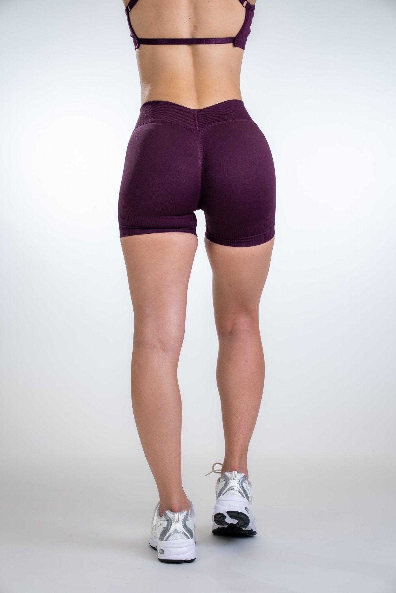 DEFINE V-BACK SCRUNCH SHORTS - Aeon Athletics