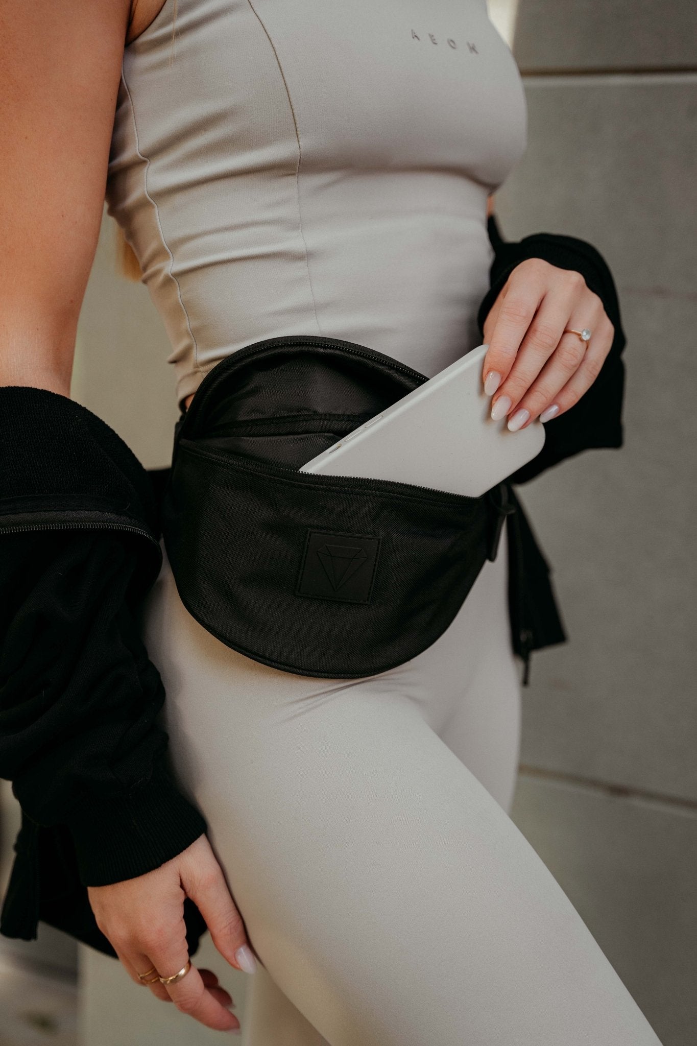 ELEVATE EVERYDAY WAIST PACK - Aeon Athletics