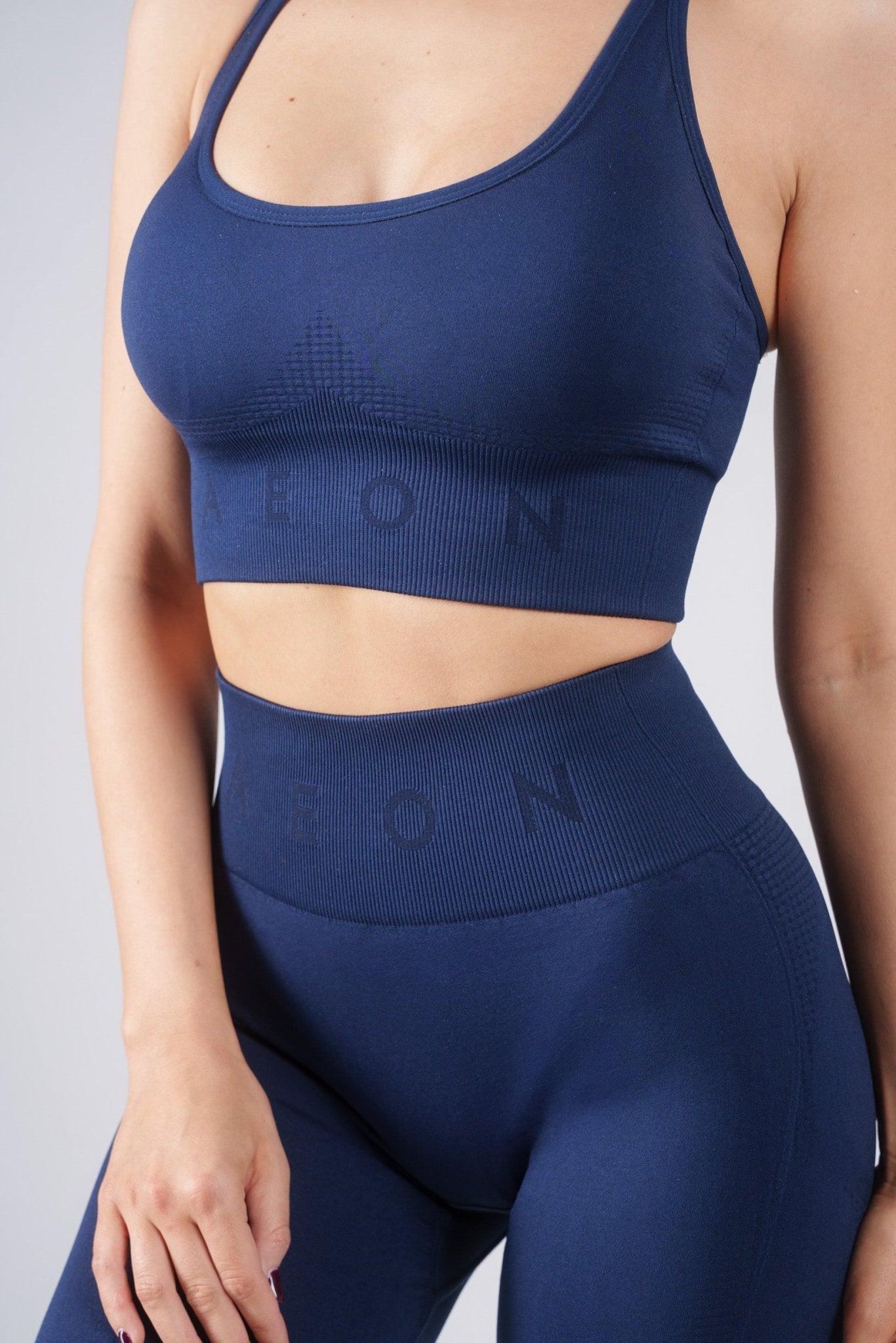 ELEVATE SEAMLESS BRA - Aeon Athletics
