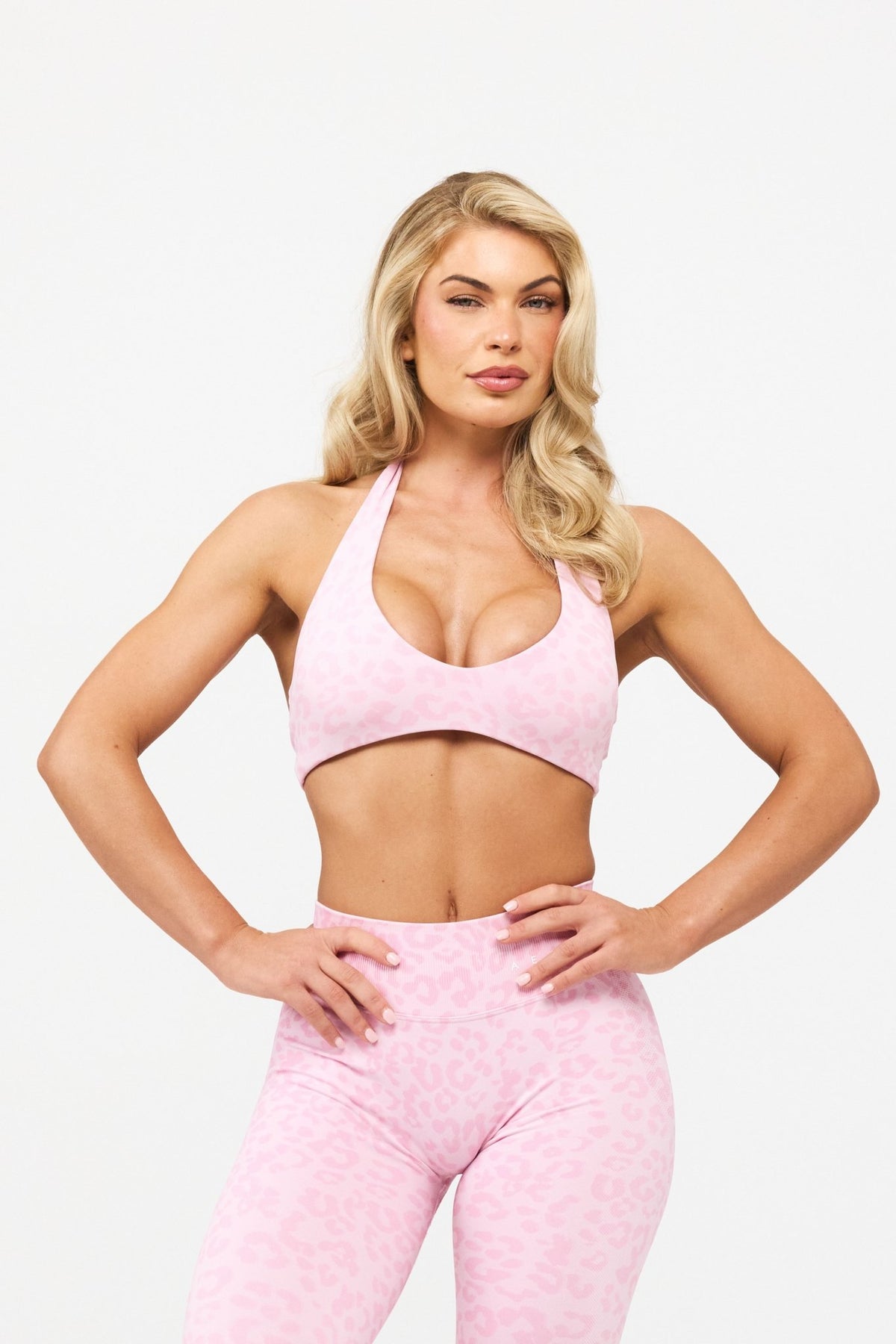 MOTION BEŠAVNI LEO HALTER NECK GRUDNJAK V2