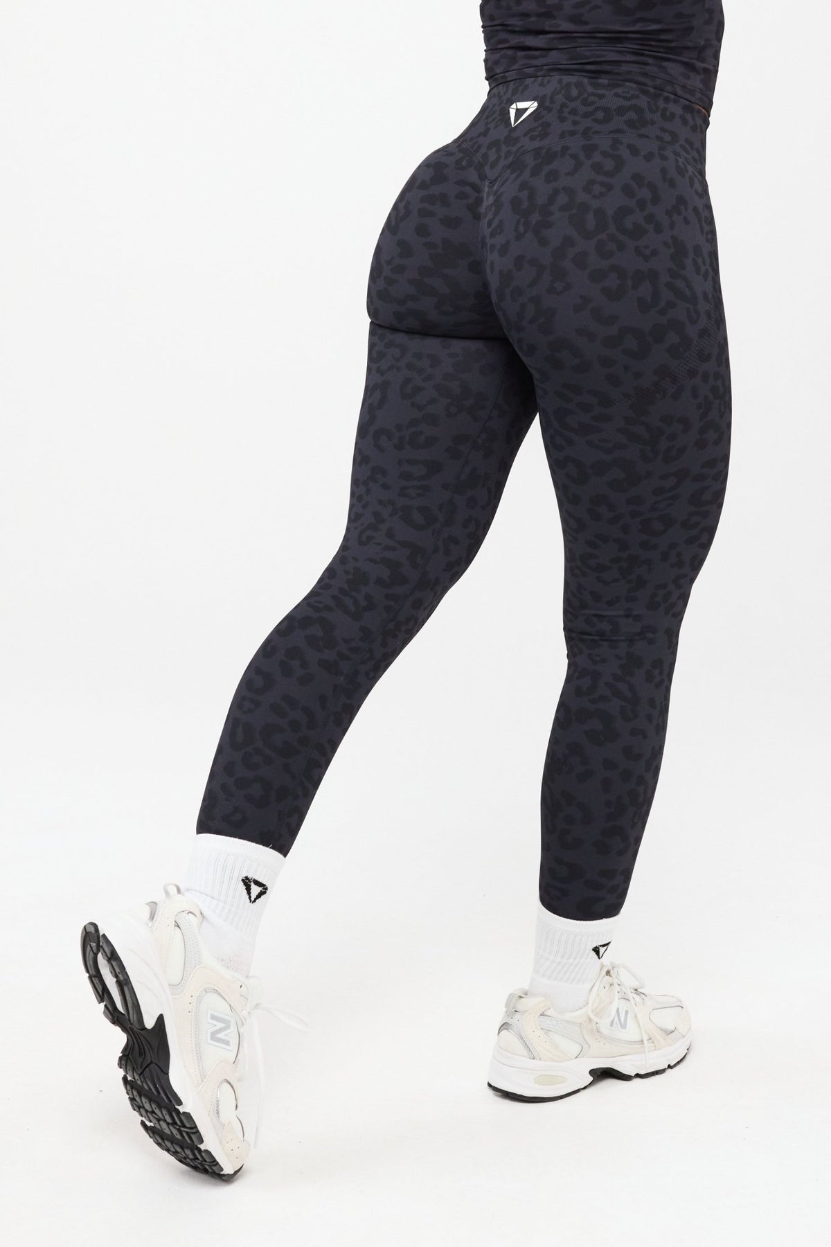 MOTION LEO MID WAIST SCRUNCH TAJICE V2
